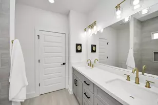 8815 Edgar St, Houston, TX 77051 - Photo 37