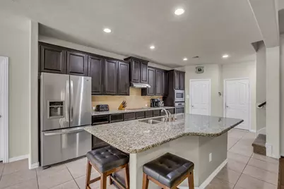 13859 Shoreline Drive, Willis, TX 77318 - Photo 5