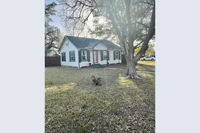5220 E Parkway Drive, Beaumont, TX 77705 - Photo 1