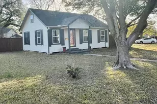 5220 E Parkway Dr, Beaumont, TX 77705 - Photo 1