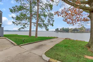 1427 Bowsprit Point, Willis, TX 77318 - Photo 35