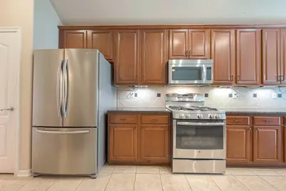 18903 Pinewood Point Lane, Tomball, TX 77377 - Photo 11