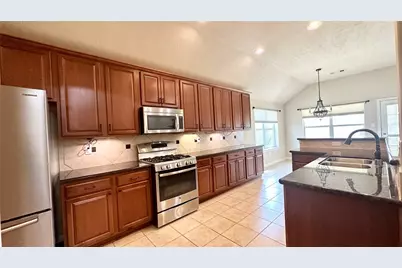 18903 Pinewood Point Lane, Tomball, TX 77377 - Photo 15