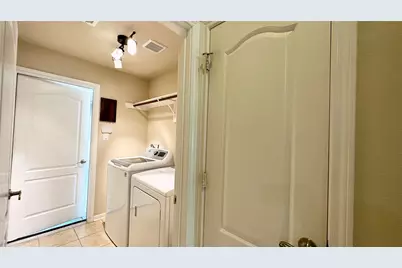 18903 Pinewood Point Lane, Tomball, TX 77377 - Photo 19