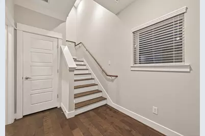 2010 Saint Charles Street, Houston, TX 77003 - Photo 5