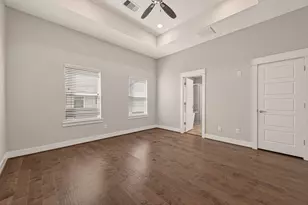 2010 St Charles St, Houston, TX 77003 - Photo 29