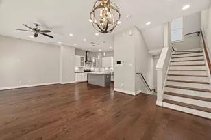 2010 St Charles St, Houston, TX 77003 - Photo 9