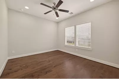 2010 Saint Charles Street, Houston, TX 77003 - Photo 25