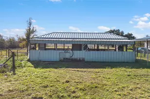 1210 County Rd 32, Angleton, TX 77515 - Photo 15