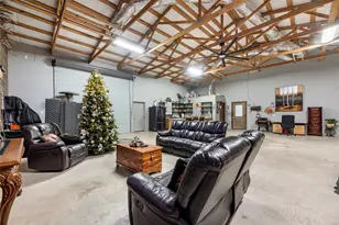 1210 County Rd 32, Angleton, TX 77515 - Photo 5