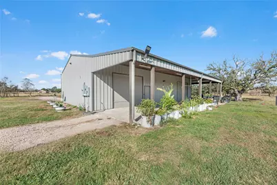 1210 County Road 32, Angleton, TX 77515 - Photo 3