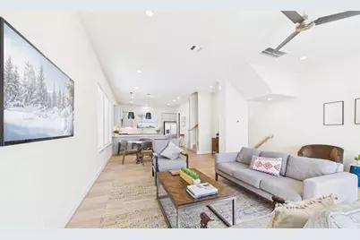 2304 Kolbe Cold Springs Lane, Houston, TX 77055 - Photo 9