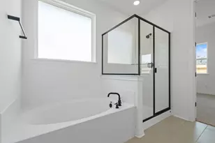 7723 Jade Crst Dr, Angleton, TX 77515 - Photo 27