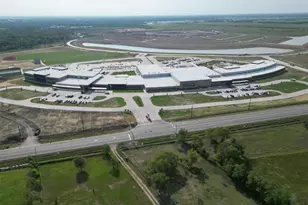 7723 Jade Crst Dr, Angleton, TX 77515 - Photo 29