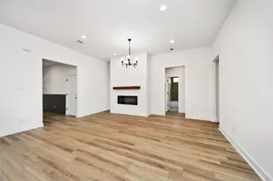 925 1st St, Hempstead, TX 77445 - Photo 7
