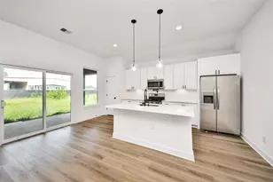 925 1st St, Hempstead, TX 77445 - Photo 11