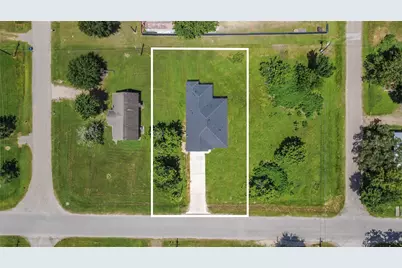 925 1st Street, Hempstead, TX 77445 - Photo 35