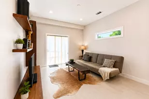 5905 Kiam St, Houston, TX 77007 - Photo 9