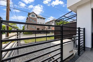 5905 Kiam St, Houston, TX 77007 - Photo 5
