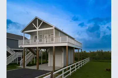 1040 Johnson Road, Gilchrist, TX 77617 - Photo 7