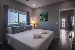 1040 Johnson Rd, Gilchrist, TX 77617 - Photo 23