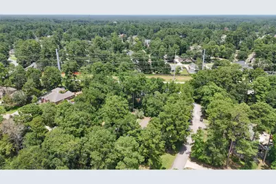 719 Somerset Street, Conroe, TX 77302 - Photo 9