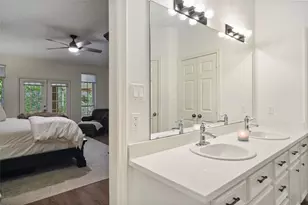 719 Somerset St, Conroe, TX 77302 - Photo 21