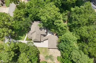 719 Somerset St, Conroe, TX 77302 - Photo 7