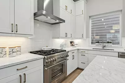 4032 Blossom Street, Houston, TX 77007 - Photo 11