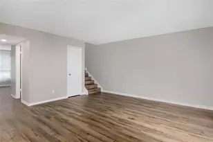 2320 Shadowdale Dr, Houston, TX 77043 - Photo 17