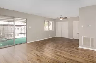 2320 Shadowdale Dr, Houston, TX 77043 - Photo 15