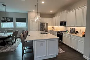 10719 Pleasant View Dr, Missouri City, TX 77459 - Photo 3