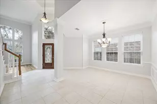 5810 Brook Bend Dr, Sugar Land, TX 77479 - Photo 3