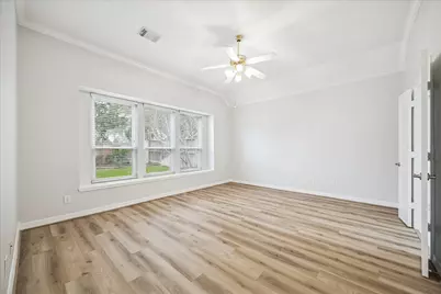 5810 Brook Bend Drive, Sugar Land, TX 77479 - Photo 11