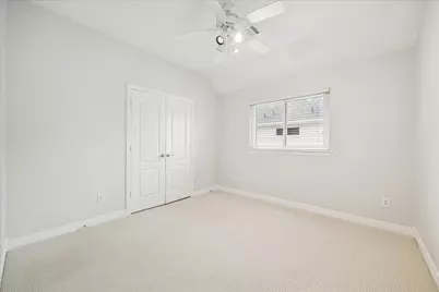 5810 Brook Bend Drive, Sugar Land, TX 77479 - Photo 19