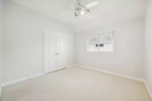 5810 Brook Bend Dr, Sugar Land, TX 77479 - Photo 19