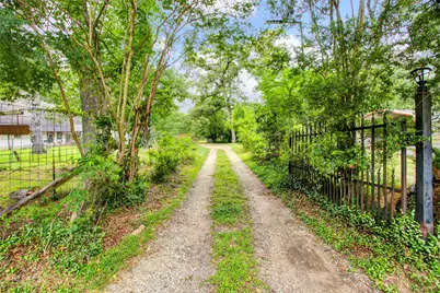 25019 W Holly Lane, Splendora, TX 77372 - Photo 17