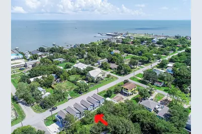 203 6th St #D, San Leon, TX 77539 - Photo 7