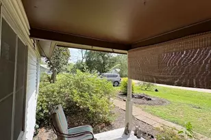 805 Beauty St, Dayton, TX 77535 - Photo 17