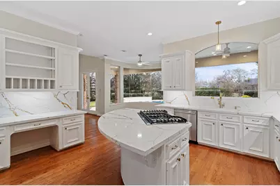7322 Greatwood Lake Drive, Sugar Land, TX 77479 - Photo 11