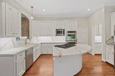 7322 Greatwood Lake Drive, Sugar Land, TX 77479 - Photo 13