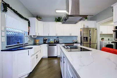 840 Threadneedle Street E #208, Houston, TX 77079 - Photo 3