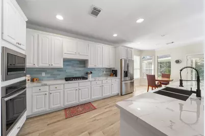 2 N Chantsong Circle, The Woodlands, TX 77382 - Photo 13