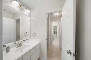 2 N Chantsong Cir, The Woodlands, TX 77382 - Photo 31