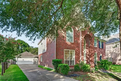 1727 Emma Cove Court, Sugar Land, TX 77479 - Photo 3
