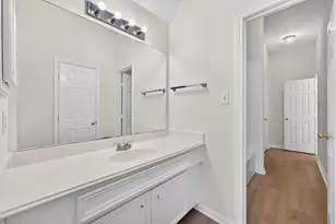 1727 Emma Cove Ct, Sugar Land, TX 77479 - Photo 25