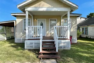 1014 W 4th St, Freeport, TX 77541 - Photo 3
