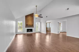 6835 Queensclub Dr, Houston, TX 77069 - Photo 15