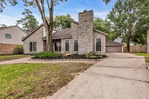 6835 Queensclub Dr, Houston, TX 77069 - Photo 1