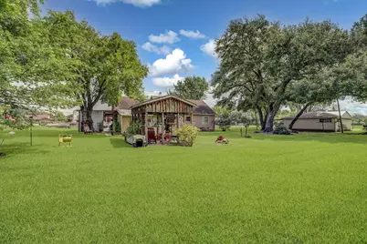 922 Runneburg Road, Crosby, TX 77532 - Photo 39